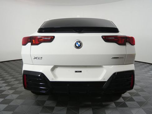 New 2026 BMW X2 xDrive28i w/ Technology Package AWD/4WD image 4