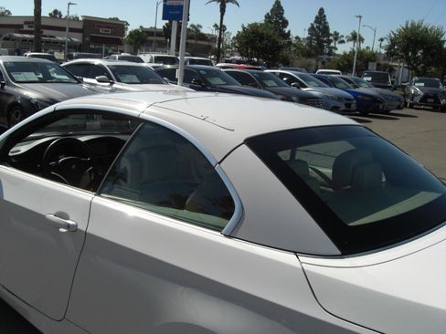 Used 2012 BMW 328i Convertible RWD image 27