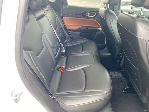 Used 2025 Jeep Compass Limited AWD/4WD image 26