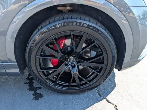 Used 2019 Audi Q8 Prestige AWD/4WD image 43