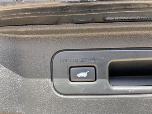 Used 2024 Honda Pilot EX-L image 54