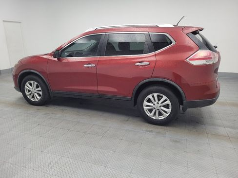 Used 2016 Nissan Rogue SV image 3