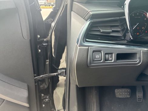 Used 2021 Cadillac XT6 Premium Luxury AWD/4WD image 19