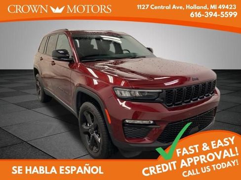 Used 2024 Jeep Grand Cherokee Limited w/ Black Appearance Package AWD/4WD image 1