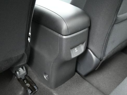 New 2025 Nissan Versa SR w/ Trunk Package FWD image 26