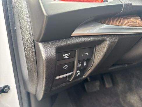 Used 2020 Acura MDX SH-AWD w/ Technology Package image 31