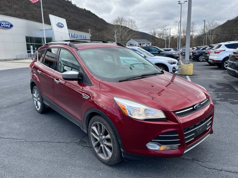 Used 2015 Ford Escape SE w/ SE Chrome Package image 3