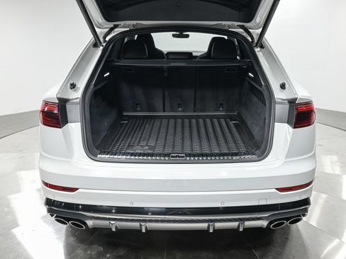 Used 2024 Audi SQ8 Premium Plus AWD/4WD image 6