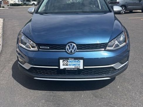 Used 2017 Volkswagen Golf Alltrack SE AWD/4WD image 10