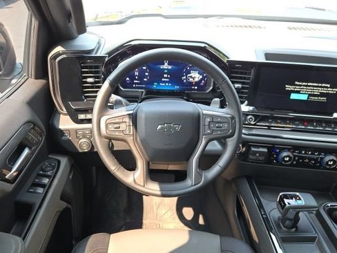 Used 2026 Chevrolet Silverado 1500 ZR2 AWD/4WD image 2