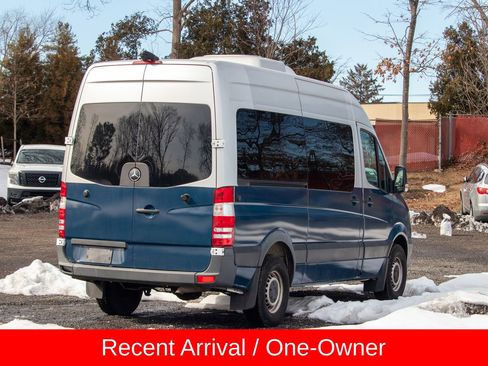 Used 2017 Mercedes-Benz Sprinter 2500 image 8