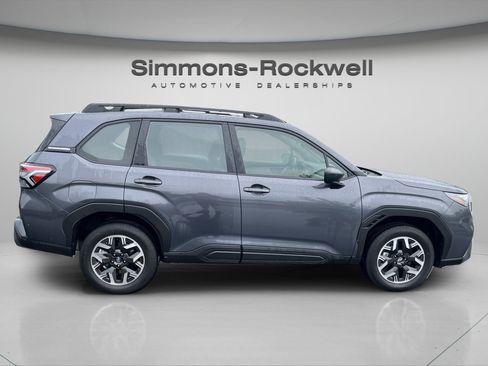 Used 2025 Subaru Forester AWD/4WD image 6