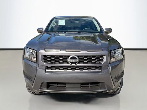 Certified 2025 Nissan Frontier SV image 3