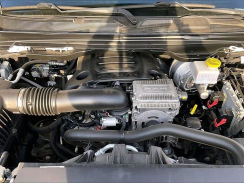 Used 2020 RAM 1500 Laramie image 8