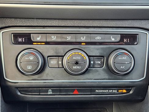 Used 2021 Volkswagen Atlas SE image 19