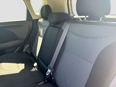Used 2018 Kia Soul + FWD image 22