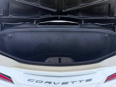Certified 2021 Chevrolet Corvette Stingray Premium Conv w/ Z51 Performance Package RWD image 28