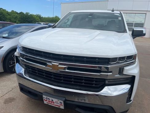 Used 2019 Chevrolet Silverado 1500 LT w/ Texas Edition RWD image 3