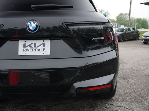 Used 2024 BMW iX xDrive50 w/ Premium Package image 21