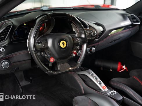 Used 2017 Ferrari 488 GTB RWD image 23