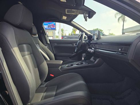 Used 2024 Honda Civic Sport image 10