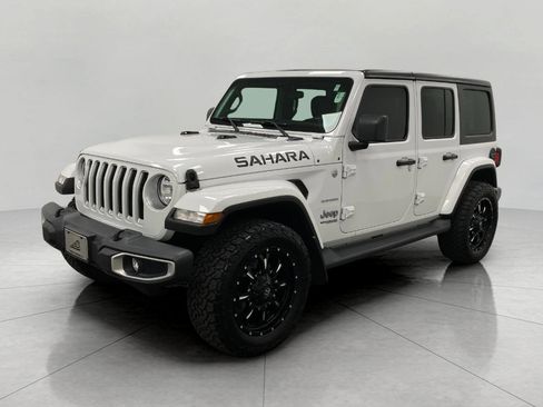 Used 2021 Jeep Wrangler Unlimited Sahara w/ Cold Weather Group AWD/4WD image 10