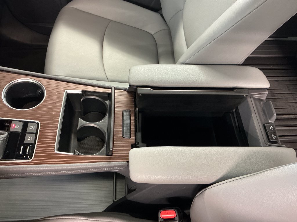 Certified 2021 Toyota Sienna XLE AWD/4WD image 24