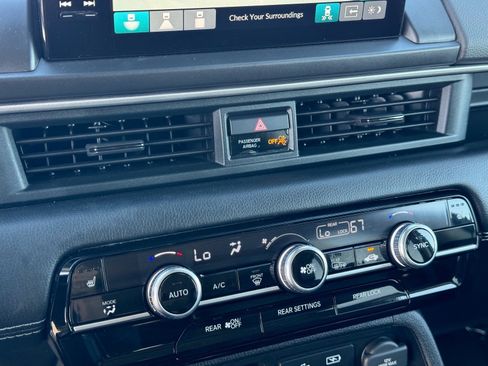 Used 2024 Honda Pilot Touring image 30