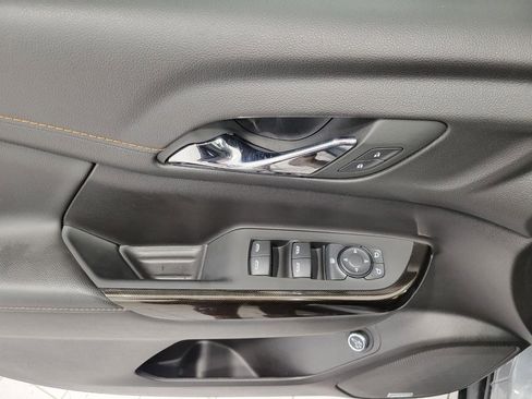 Used 2023 GMC Acadia AT4 image 27