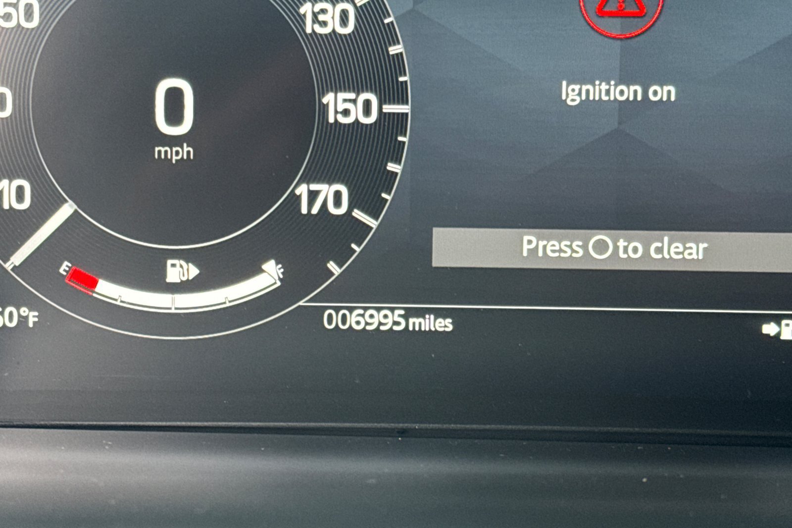 Used 2025 Land Rover Discovery Sport Dynamic SE AWD/4WD image 31