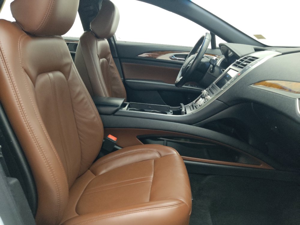 Used 2020 Lincoln MKZ Reserve w/ Elements Package FWD image 21