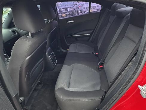Used 2016 Dodge Charger SE w/ Sport Appearance Group RWD image 11