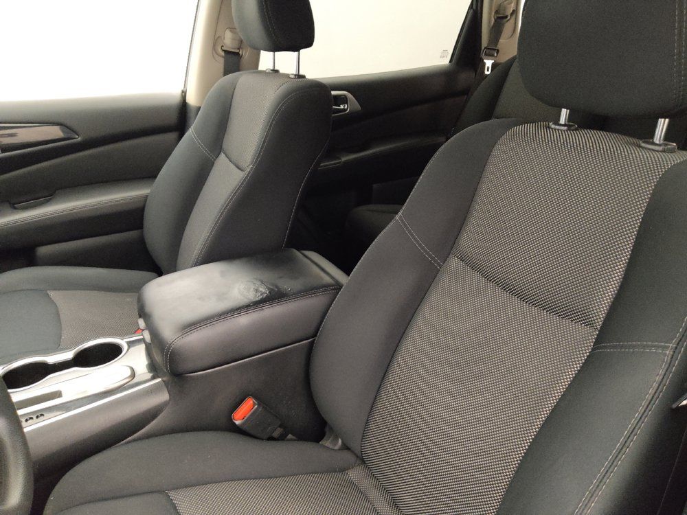 Used 2019 Nissan Pathfinder S FWD image 17