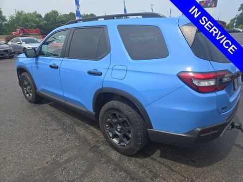 Used 2024 Honda Pilot TrailSport image 4