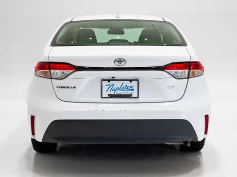 Used 2024 Toyota Corolla LE FWD image 28