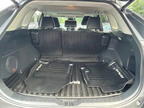 Certified 2019 Toyota RAV4 XLE Premium w/ Cold Weather Package AWD/4WD image 8