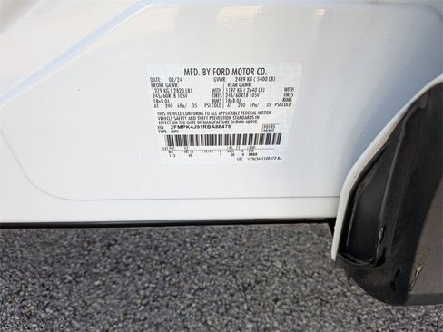 Used 2024 Ford Edge SEL image 36