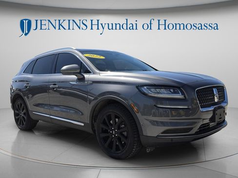 Used 2022 Lincoln Nautilus Reserve w/ Equipment Group 201A FWD image 1