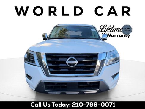 Used 2024 Nissan Armada Platinum w/ Captain's Chairs Package image 3