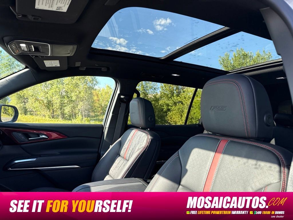 Used 2026 Chevrolet Traverse RS AWD/4WD image 27