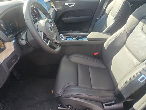 New 2026 Volvo XC60 B5 Ultra w/ Protection Package Premier image 22