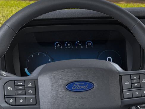 New 2025 Ford F150 Lariat w/ Equipment Group 502A High image 29