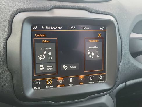 Used 2021 Jeep Renegade Limited AWD/4WD image 19