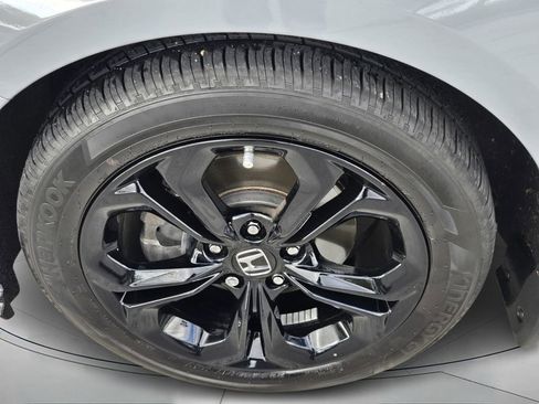 Certified 2025 Honda Accord SE image 9