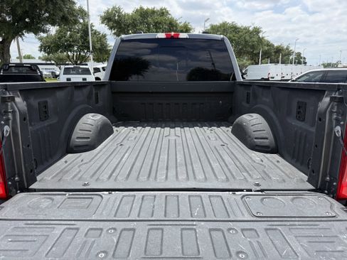 Used 2024 Ford F250 Lariat w/ Tremor Off-Road Package AWD/4WD image 30