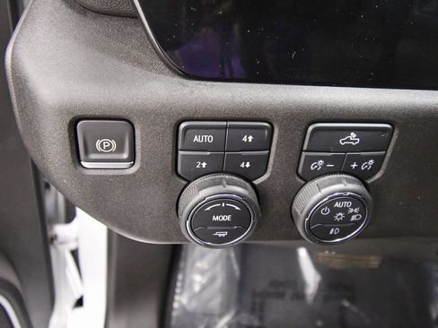 Used 2022 Chevrolet Silverado 1500 RST w/ Z71 Off-Road Package image 19