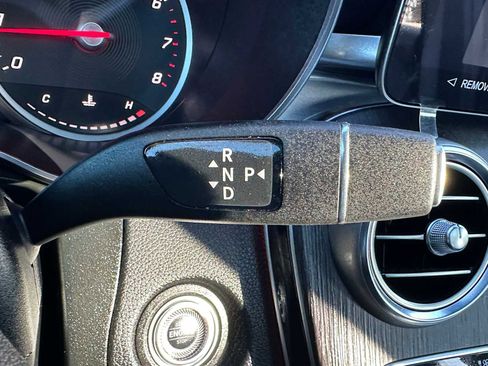 Used 2022 Mercedes-Benz GLC 300 4MATIC image 38