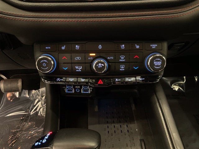 Used 2025 Dodge Durango GT AWD/4WD image 20