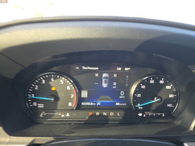 Used 2021 Ford Explorer XLT w/ Equipment Group 202A AWD/4WD image 18