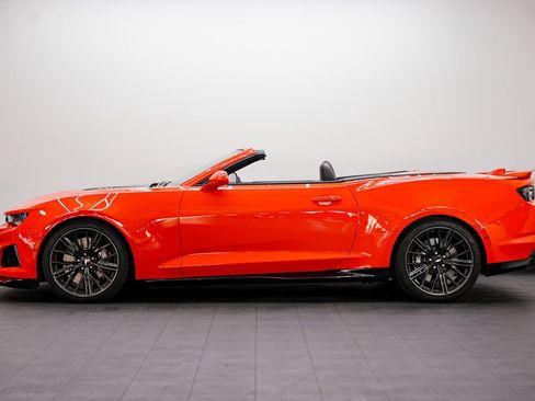 Used 2019 Chevrolet Camaro ZL1 RWD image 2